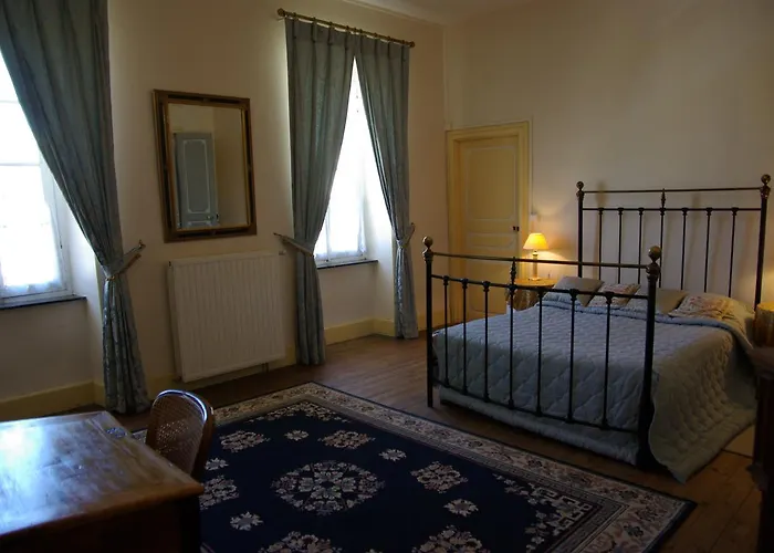 L'impasse Du Temple Bed & Breakfast Léran